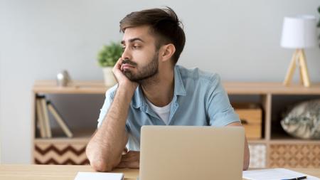 Dlaczego coraz trudniej nam się skupić, nawet gdy bardzo chcemy?