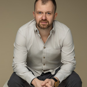 magister Jarosław Elżakowski